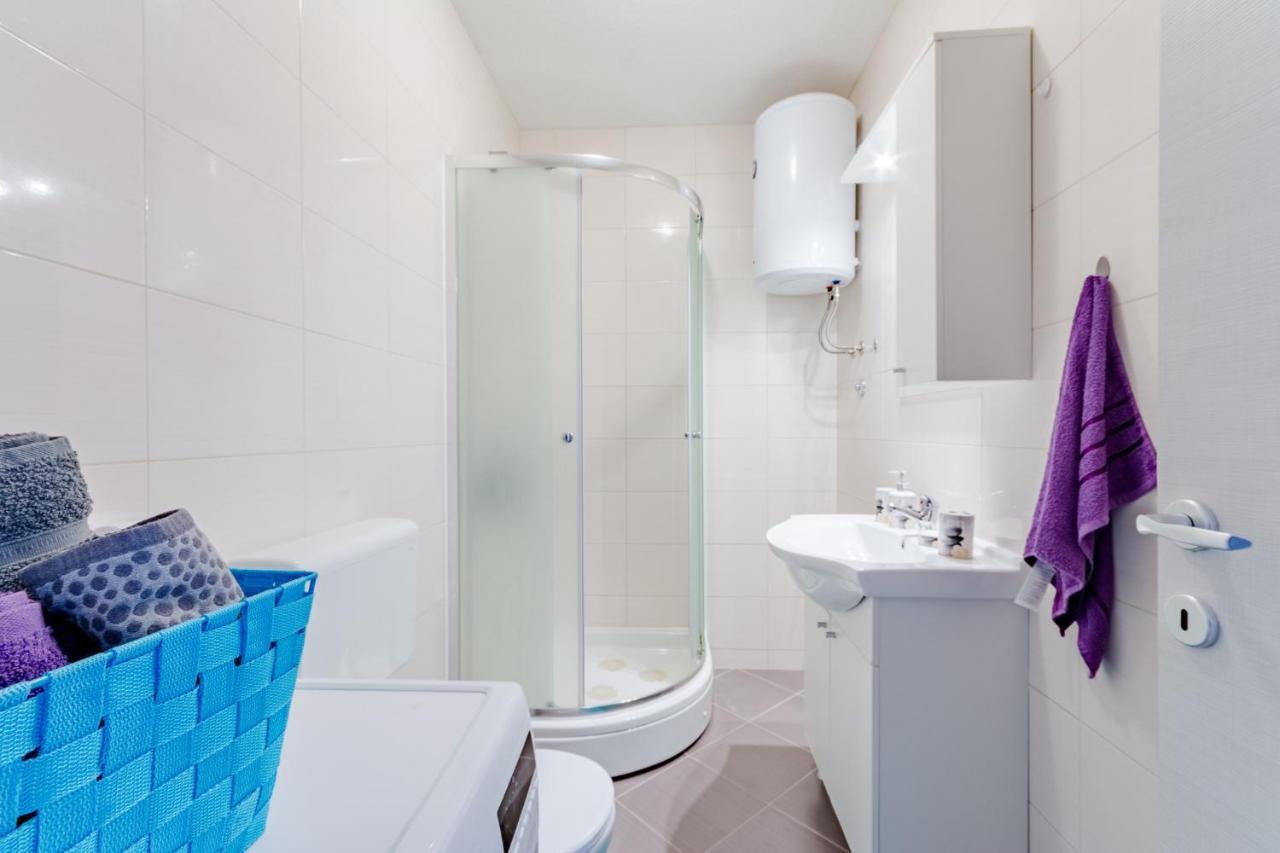 Apartment Anamaris Solin Bagian luar foto