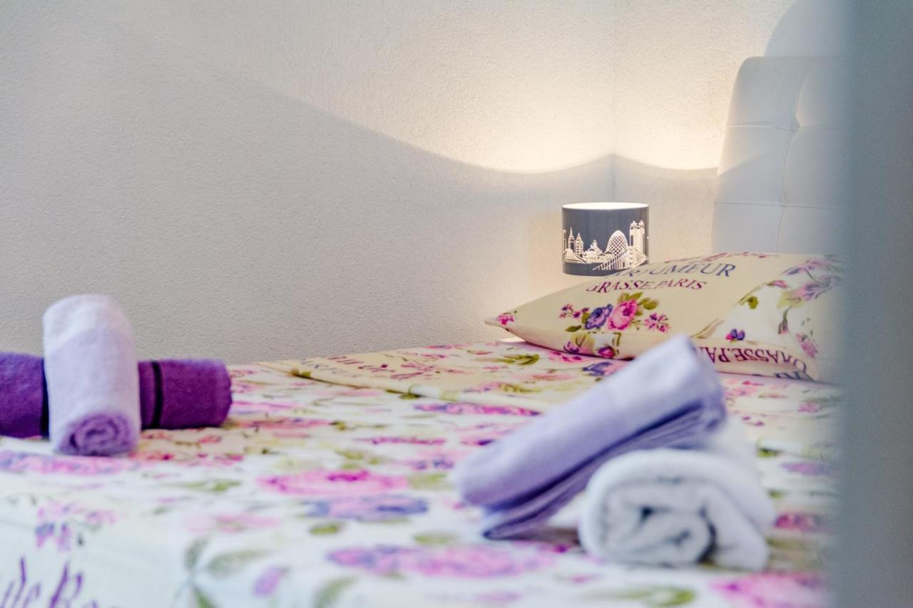 Apartment Anamaris Solin Bagian luar foto